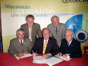 Signature du Pacte rural avec les reprsentants des MRC et les dputs des circonscriptions de Portneuf et de Chauveau